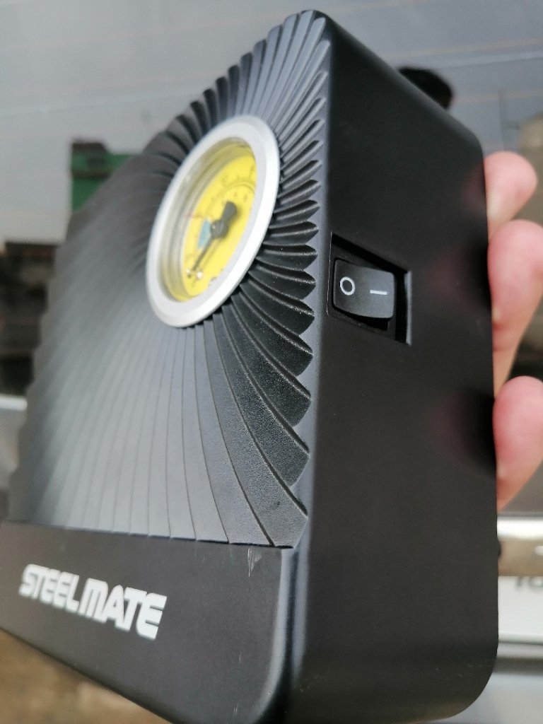 Steel Mate Tyre Air Compressor| Tyre Inflator - Image 2